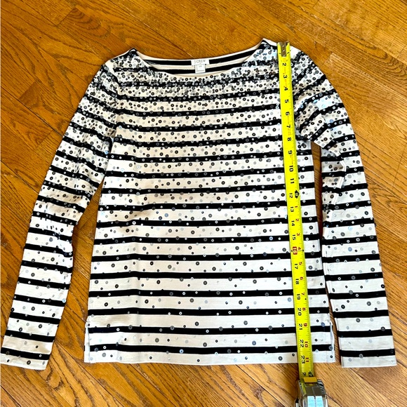 J Crew long sleeved t-shirt with sequins-excellent condition! - Picture 4 of 5